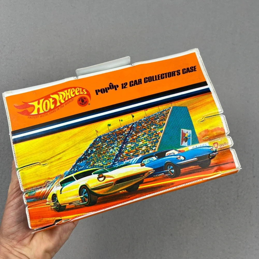 Vintage 1967 Hot Wheels Pop-Up 12 Car Collector's Case Redline Mattel Grandstand